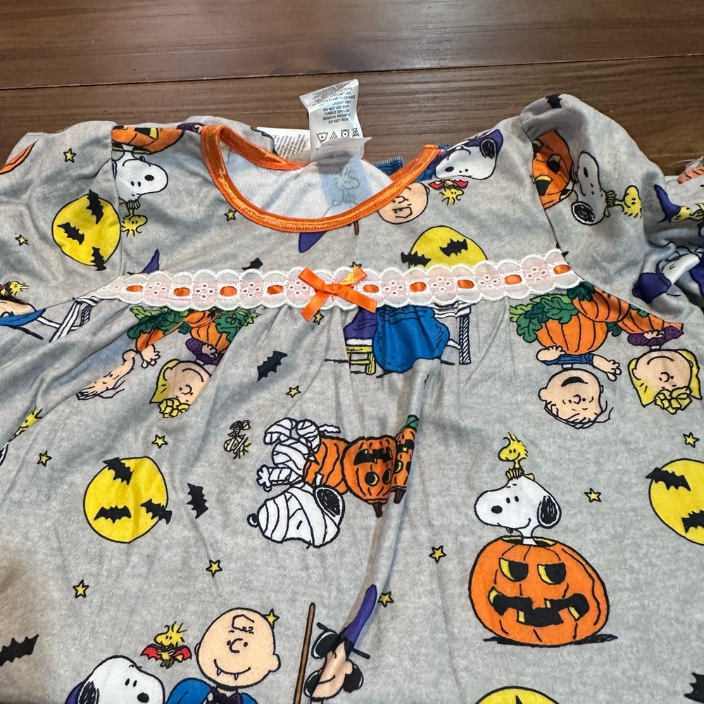 Peanuts Snoopy Halloween Nightgown Kids‎ 8 NWT Flame Resistant with eyelet lace
